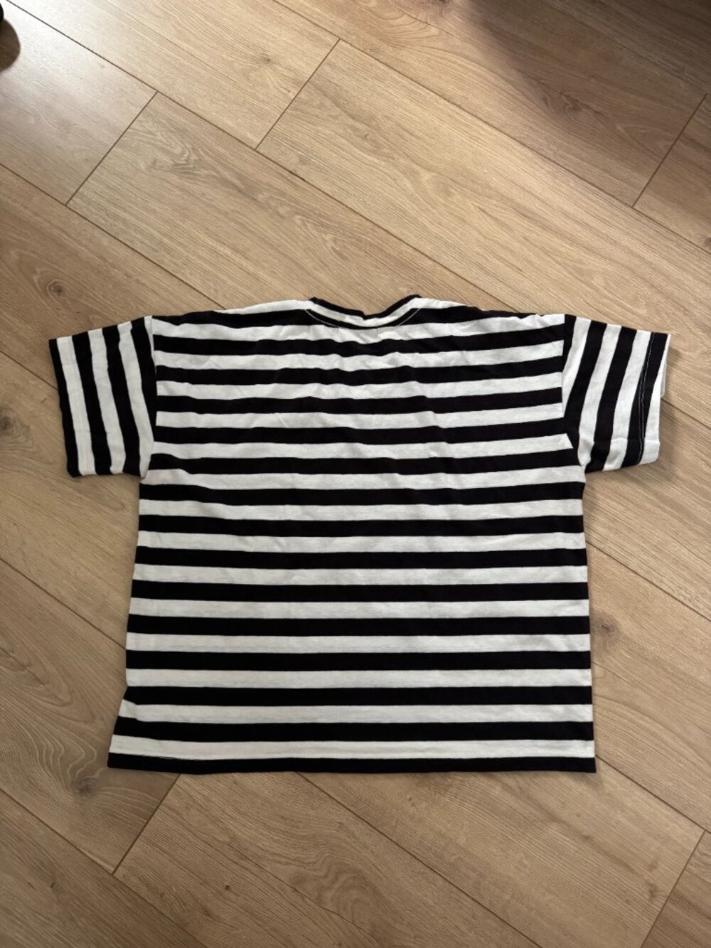 Like New Marine Layer Drop Shoulder Stripes Tee in Black/White Stripes Sz L - Picture 10 of 10